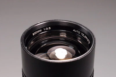 VIVITAR 200mm 1:3.5 TELEPHOTO LENS FITS CANON FD MOUNT - Image 1 of 3