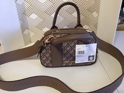 Bandolera pequeña Anne Klein marrón  Foto 1 de 4