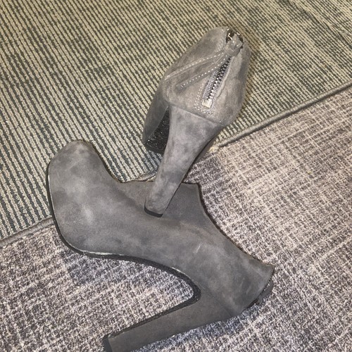 Scarpe decolte stivaletti Miu Miu grigio scamosciato plateau tacco alla caviglia EU 37 US 7 glitter