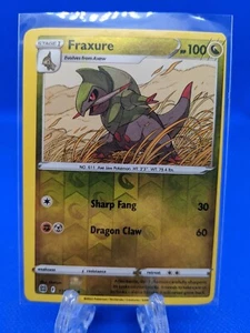 Juego de cartas coleccionables Pokémon Fraxure 111/172 error de fábrica mal cortado estrellas brillantes casi como nuevo - Imagen 1 de 2