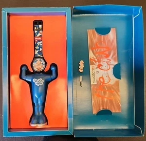 Swatch watch LOOKA GZ700 1996 Collectors Specials with ORIGINAL box & lapel pin - Picture 1 of 15