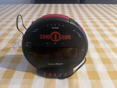 Sonic Boom Sonic Alert Extra Loud Alarm Clock With Interchangable Tone And Vol - Image 1 of 4
