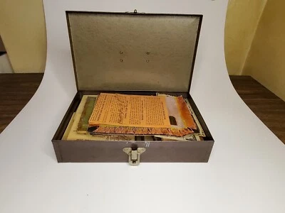 Collection of Coloring Plaques from Montgomery Ward - Photo 1/4