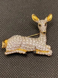 Vintage Rare Swarovski Crystal Pave Deer Animal Brooch Lapel Pin Retired Gift - Picture 1 of 4