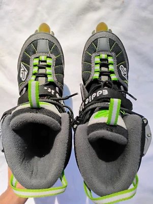Patines en línea jóvenes K2/talla ajustable 11 - 2/verde + negro Foto 1 de 4