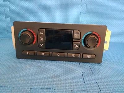Tested with Video! -  03-06 Silverado Auto Dual Zone Heat AC Climate Control OEM - Image 1 of 4
