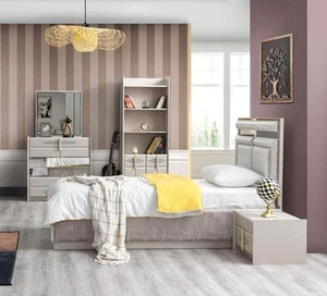 Kinderzimmer Set Top-Qualität Kinderbett Nachttisch Buecherregal Kommode Beige - Bild 1 von 1