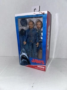 NECA Matt Hooperš„Amity Arrival Jaws 1975 8" Scale Clothed Horror Figure NEW - Picture 1 of 6