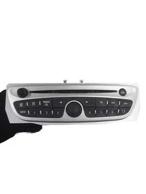 RENAULT MEGANE III Hatchback BZ0 Musik-Player mit GPS 281155040R 1.50 28785645 - Bild 1 von 4