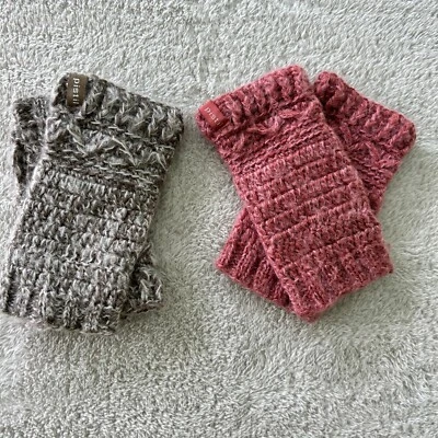 Pistil TWO (2) Pairs Korri Wool Blend Wristlets One Size, 1 Pink, 1 Gray - Image 1 of 4