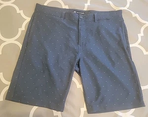 Travis Mathew Shorts Mens 38 Blue Stretch Golf Upwardly Mobile Geometric Dot 10” - Picture 1 of 20