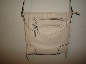 apt 9 crossbody bolsa