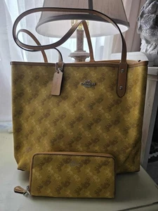 NWT COACH Yellow Signature Reversible Tote & Matching Wallet - Picture 1 of 9