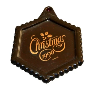 AVON Navidad 1990 Adorno VIDRIO ROJO Adorno Colgante VER PATRÓN EN LA ESPALDA De Colección - Imagen 1 de 2