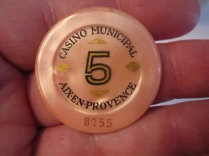 VINTAGE CASINO MUNICIPAL CHIP AIXEN PROVENCE 5 FRANC - Picture 1 of 2