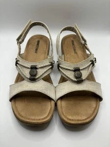 Minnetonka Women’s Silvie Beige Tan Fabric Slingback Flat Heel Sandals Size 10N - Picture 1 of 1