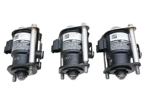04 Polaris Genesis I 1200 Fuel Injectors - Picture 1 of 3