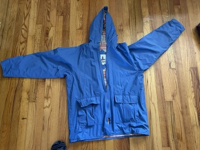 Chaqueta cortavientos Misty Harbor Anytime de colección para mujer azul mediano con capucha lluvia a cuadros Foto 1 de 4