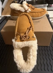 OrthoOFeet Capri Camel Slippers/Moccacins Women’s US Size 8 Wide - Picture 1 of 14