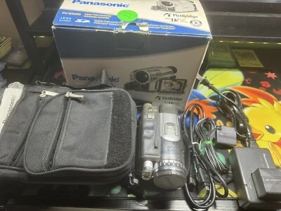 Panasonic Palmcorder PV-GS200 Mini DV Camcorder - Image 1 of 4