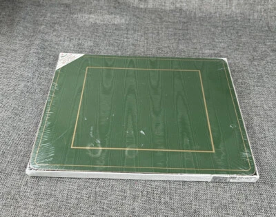 Conjunto de 4 tapetes de mesa PIMPERNEL cortiça traseira verde damasco efeito moire - Imagem 1 de 4