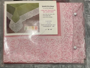 New Vintage Barcelona Flannel Back Vinyl Alencon Border Pink Tablecloth 52"x52" - Picture 1 of 5