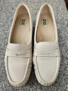 SAS einfacher Anzug Halbschuh glattes Leder Slipper niedriger Keilabsatz Größe 8M - Bild 1 von 9