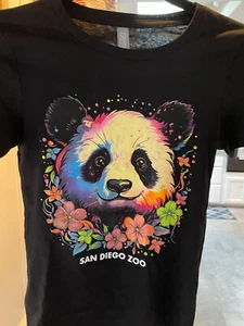 NWT San Diego Zoo Giant Pandas Cotton Black Graphic T Shirt Size Small - Picture 1 of 3