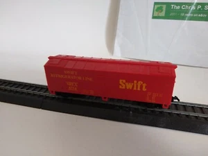 Preowned Like-Life 36' Wood Reefer Swift Paint HO Scale #23 - Picture 1 of 6