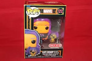 Funko Pop Marvel Kate Bishop 1212 Target Exclusivo Luz Negra con Protector - Imagen 1 de 2