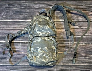 Camelbak Maximum Gear Digital Camo Trinkrucksack mit Blase Wandertasche - Bild 1 von 7