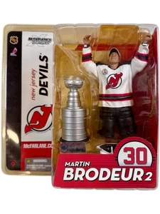 Martin Brodeur 2 NHL 9 McFarlane Figura Diablos con Taza SIN ABRIR RARO - Imagen 1 de 9