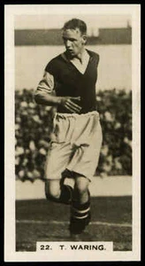 Pattreiouex - 'Footballers in Action' (1934) - T. Waring (Aston Villa) - Picture 1 of 2