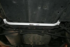 Para Acura RL (KA-9) 3.5 V6 2X4 1996-2004 Ultra Racing 2 puntos barra inferior trasera - Imagen 1 de 8