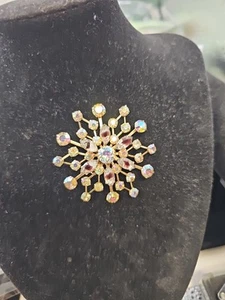 Brosche/Anstecknadel A. B. Strass goldfarben Starburst - Bild 1 von 8