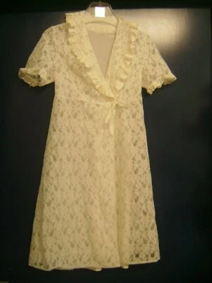 Déshabillé vintage en dentelle blanche à fermeture croisée petite taille - Photo 1/2