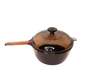 Corning Ware Vision Amber Glass 1.5 Liter Sauce Pot Pyrex Lid Pour Spout Teflon - Picture 1 of 10