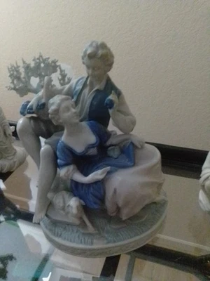 Фарфоровая статуэтка Two Lovers - Изображение 1 из 3