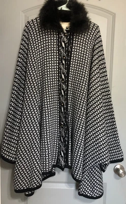 Vintage Black White Knit Cape Coat L • Faux Fur Collar • Geometric Weave • Butto - Image 1 of 4