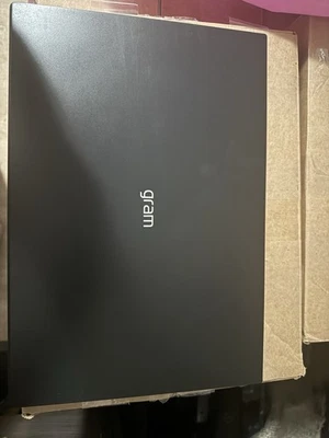 LG Gram 17 inch Touch Backlit Laptop Notebook Intel Ultra 9, 32GB RAM 1TB - Image 1 of 4