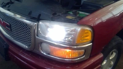 Driver Headlight Classic Style Fits 02-07 SIERRA DENALI 5676682 - Image 1 of 4