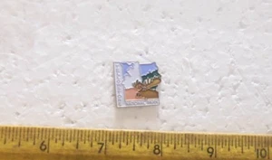 Yellowstone - National Park Pin - Picture 1 of 4