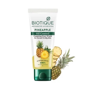 Biotique Bio Olio di Mela di Pino Equilibrante Lavaggio Viso per Tipi di Pelle Grassa, 100ml - Foto 1 di 4