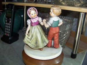 MAPSA Swiss MUSIC BOX Goebel DANCING BOY GIRL Rotates Wood Base WORKS 1969 - Picture 1 of 3