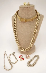 Jewelry Lot 8 Trifari Monet Avon Coventry All Signed Mesh Choker Cameo Anklet - Picture 1 of 22