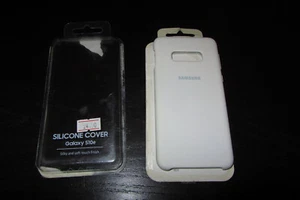 Samsung Official Galaxy S10e Silicon Cover -White NEW SEALED - Picture 1 of 2