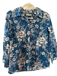 Camisa Coldwater Creek L Azul Floral Botón 42 pulgadas Busto - Imagen 1 de 6