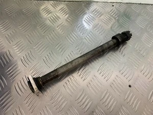 KAWASAKI ZX6R ZX6 J REAR WHEEL SPINDLE YEAR 2000 (STOCK 947) - Picture 1 of 3