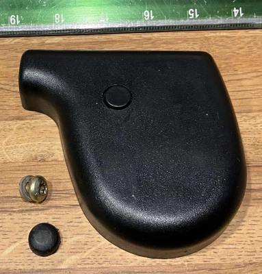 90-98 SAAB 9000 LH 座椅底部手动高度杠杆装饰盖 91-94 900 经典 — 第 1/4 张图片