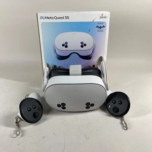 Meta Quest 3S 128GB Standalone All-in-One VR Headset P97 - Picture 1 of 8